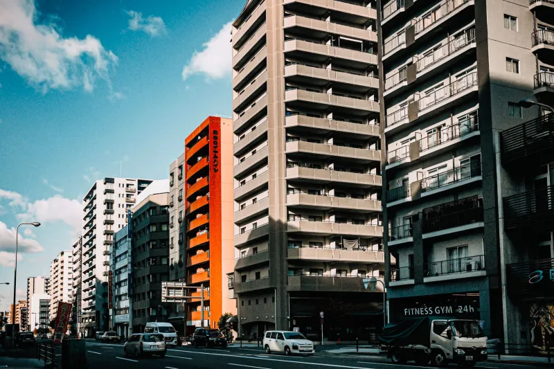 The Eight-to-Fifteen Advantage: How Mid-Rise Residential Buildings Are Rewriting Urban Real Estate Economics