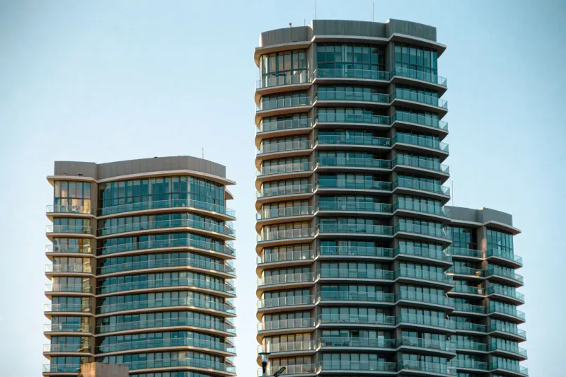 Floor by Floor: The Real Math Behind Vertical Premiums in Urban Residential Real Estate